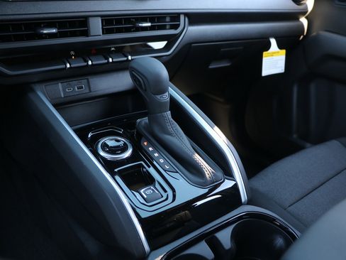 New 2026 Chevrolet Colorado W/T image 25