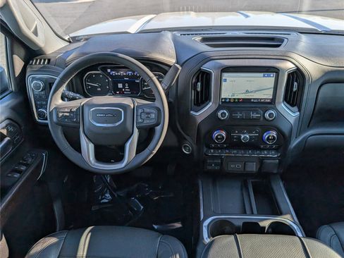 Used 2023 GMC Sierra 3500 Denali w/ Denali Ultimate Package image 17