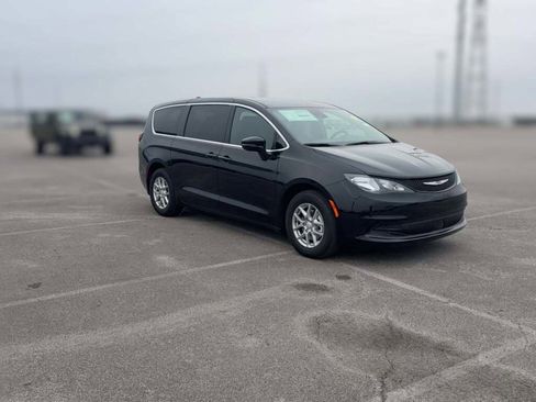 New 2026 Chrysler Voyager LX image 16