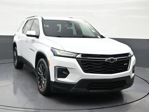 Used 2024 Chevrolet Traverse RS FWD image 8