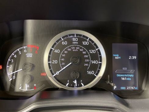 Used 2022 Toyota Corolla LE image 20