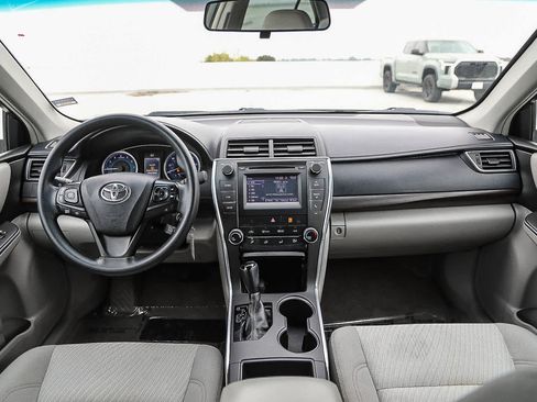 Certified 2017 Toyota Camry LE image 12
