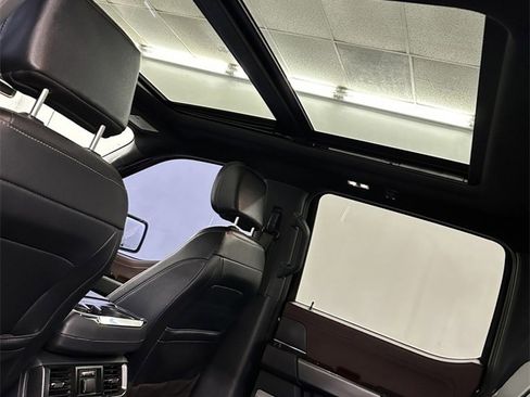 Used 2022 Ford F150 Lariat w/ Equipment Group 502A High image 28