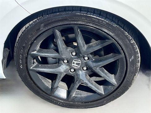 Used 2024 Honda Civic Sport image 28