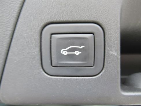 Used 2023 Buick Envision Avenir FWD image 36