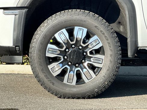New 2026 GMC Sierra 2500 Denali AWD/4WD image 25