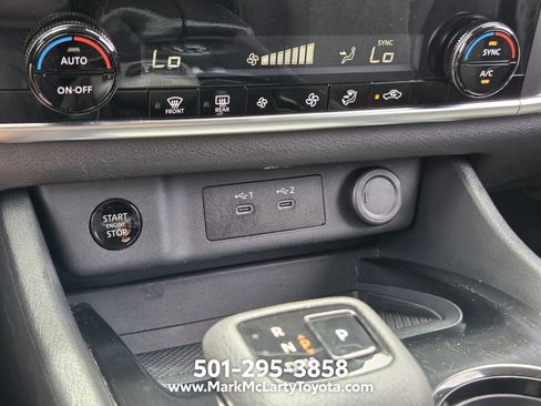 Used 2024 Nissan Rogue SV AWD/4WD image 19