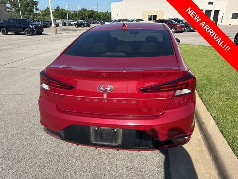 Used 2020 Hyundai Elantra Value Edition FWD image 5