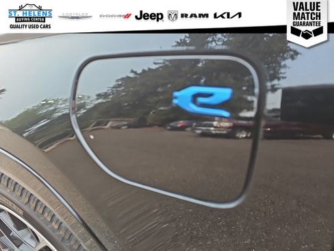 Used 2022 Jeep Grand Cherokee Summit AWD/4WD image 23
