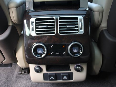 Used 2022 Land Rover Range Rover P525 Westminster Edition image 36