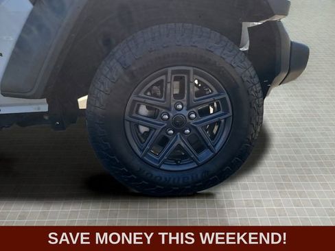 Certified 2024 Jeep Wrangler Sport S image 41