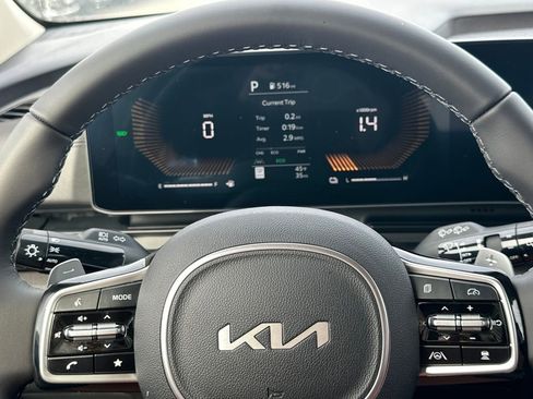New 2026 Kia Carnival EX FWD image 22