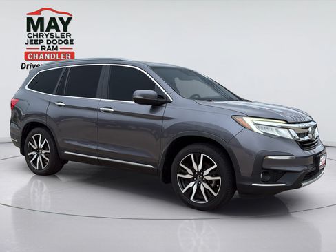 Used 2019 Honda Pilot Touring image 1