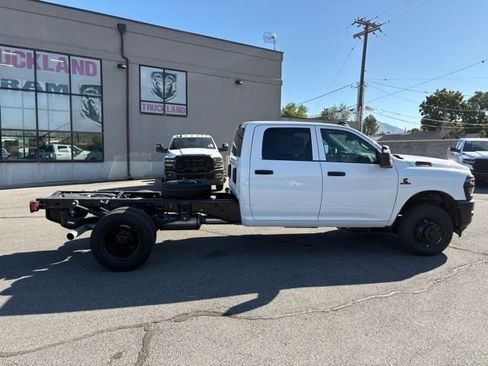 New 2025 RAM 3500 Tradesman image 9