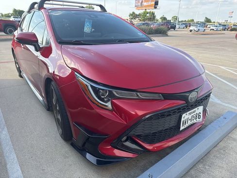 Used 2021 Toyota Corolla SE w/ Special Edition FWD image 1