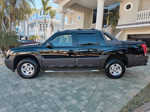 Used 2006 Chevrolet Avalanche Z66 w/ Sun And Sound Package image 35