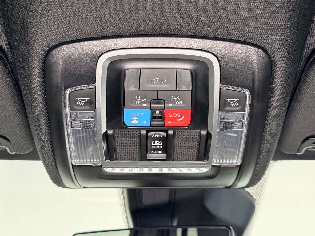 Used 2025 RAM 1500 Big Horn AWD/4WD image 13
