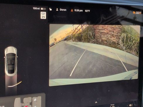 Used 2022 Tesla Model 3 image 17