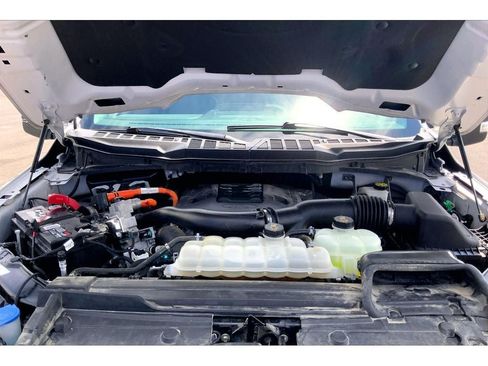 Used 2021 Ford F150 Lariat w/ Equipment Group 502A High AWD/4WD image 12