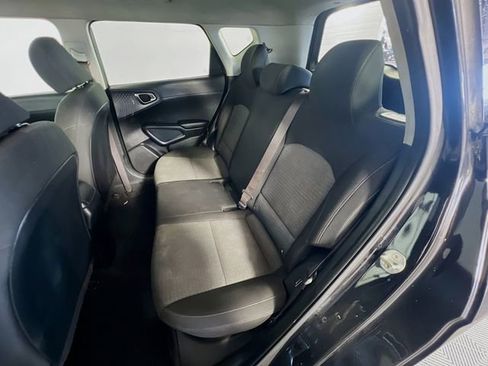 Used 2021 Kia Soul S image 27