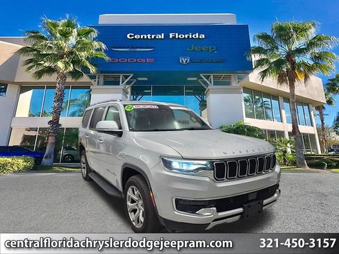 Used 2022 Jeep Wagoneer Series II AWD/4WD image 1