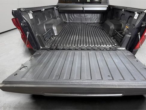 Certified 2022 Chevrolet Silverado 1500 RST image 29