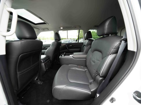 Used 2023 INFINITI QX80 Premium Select w/ All-Season Package AWD/4WD image 23