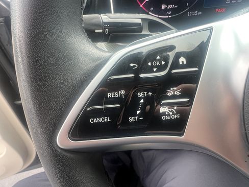 Certified 2026 Mercedes-Benz C 300 4MATIC Sedan image 18