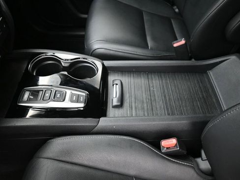 Used 2019 Honda Pilot Touring image 20