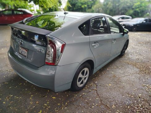 Used 2013 Toyota Prius Four FWD image 12