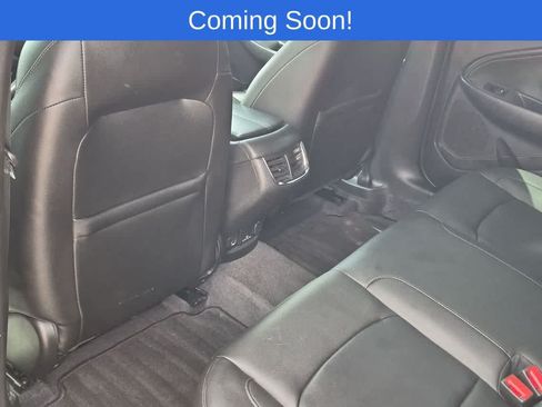 Used 2018 Chevrolet Malibu LT w/ Leather Package FWD image 18