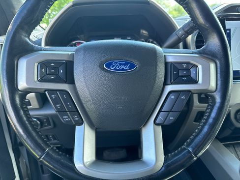 Used 2022 Ford F250 Lariat w/ Lariat Ultimate Package AWD/4WD image 19