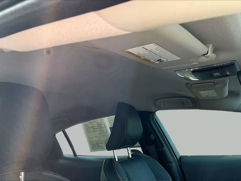 Used 2024 Toyota Prius XLE FWD image 13