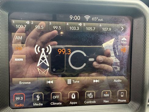Used 2019 Jeep Wrangler Unlimited Sahara w/ Uconnect 4C Nav & Sound Group AWD/4WD image 40