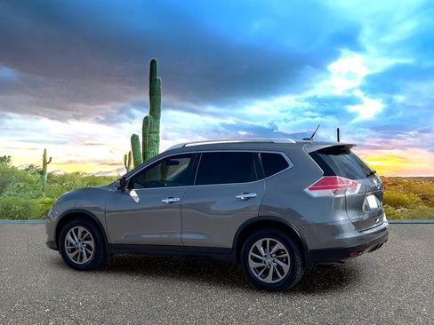 Used 2016 Nissan Rogue SL FWD image 4
