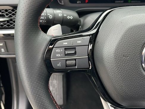 Certified 2025 Acura ADX A-Spec image 19