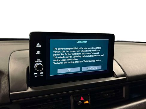 Used 2025 Honda Pilot TrailSport image 35