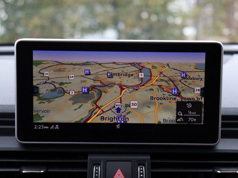 Used 2018 Audi Q5 2.0T Premium Plus w/ Premium Plus Package image 29