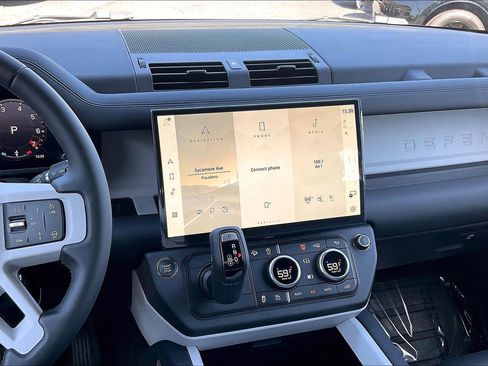 New 2026 Land Rover Defender 110 S AWD/4WD image 9