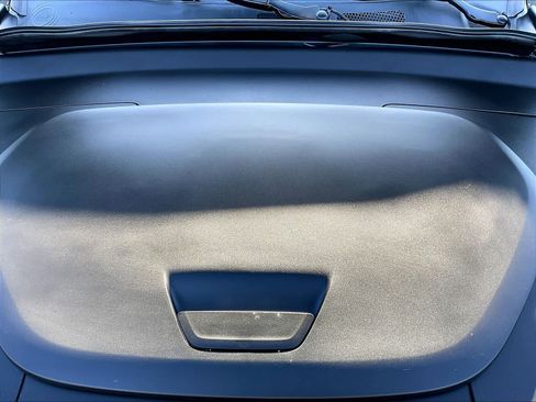 Used 2023 Volvo XC40 Recharge Ultimate image 13