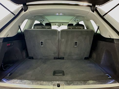 Used 2018 Audi Q7 3.0T Prestige w/ Prestige Package image 31