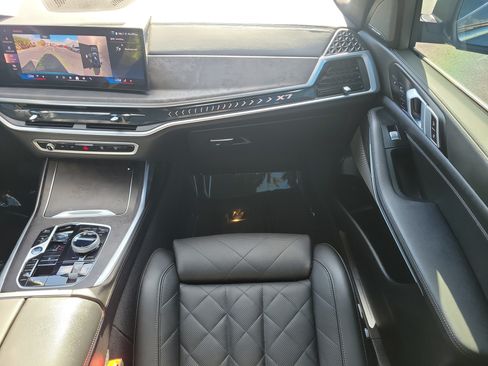 Certified 2024 BMW X7 xDrive40i w/ Executive Package AWD/4WD image 16