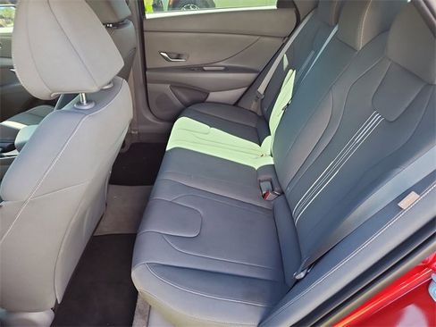 New 2024 Hyundai Elantra SEL image 14