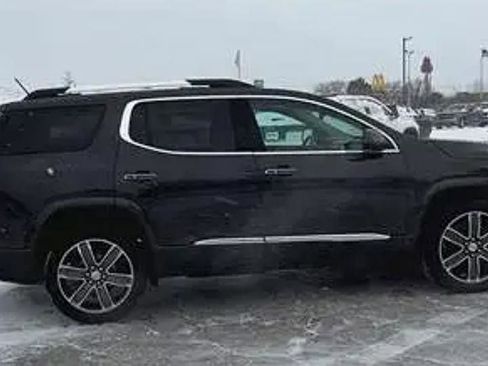 Used 2018 GMC Acadia Denali w/ Technology Package image 15