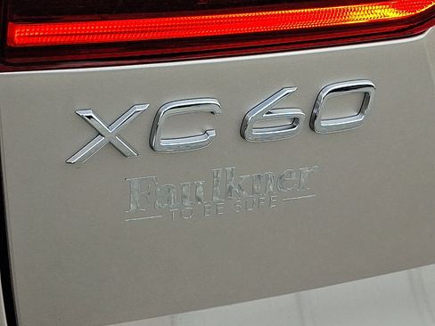 New 2026 Volvo XC60 T8 Ultra w/ Protection Package Premier image 14
