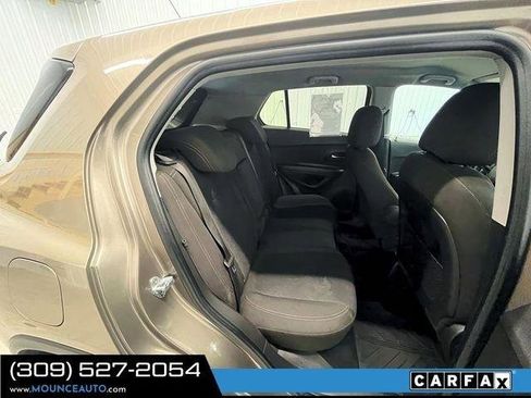 Used 2021 Chevrolet Trax LS w/ Tint and Cruise Package AWD/4WD image 8