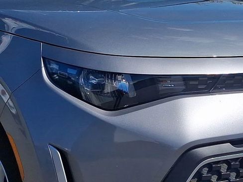 Used 2025 Kia Soul LX w/ LX Technology Package image 7