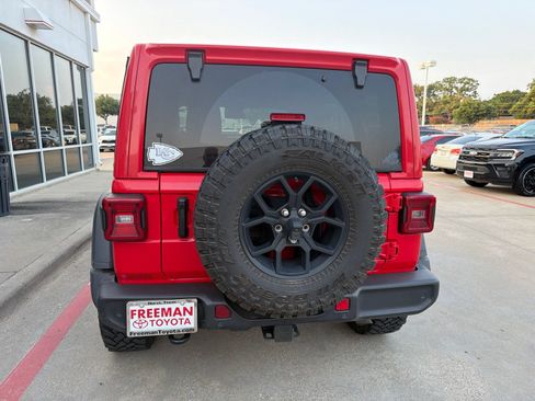 Used 2024 Jeep Wrangler Unlimited Sport AWD/4WD image 8