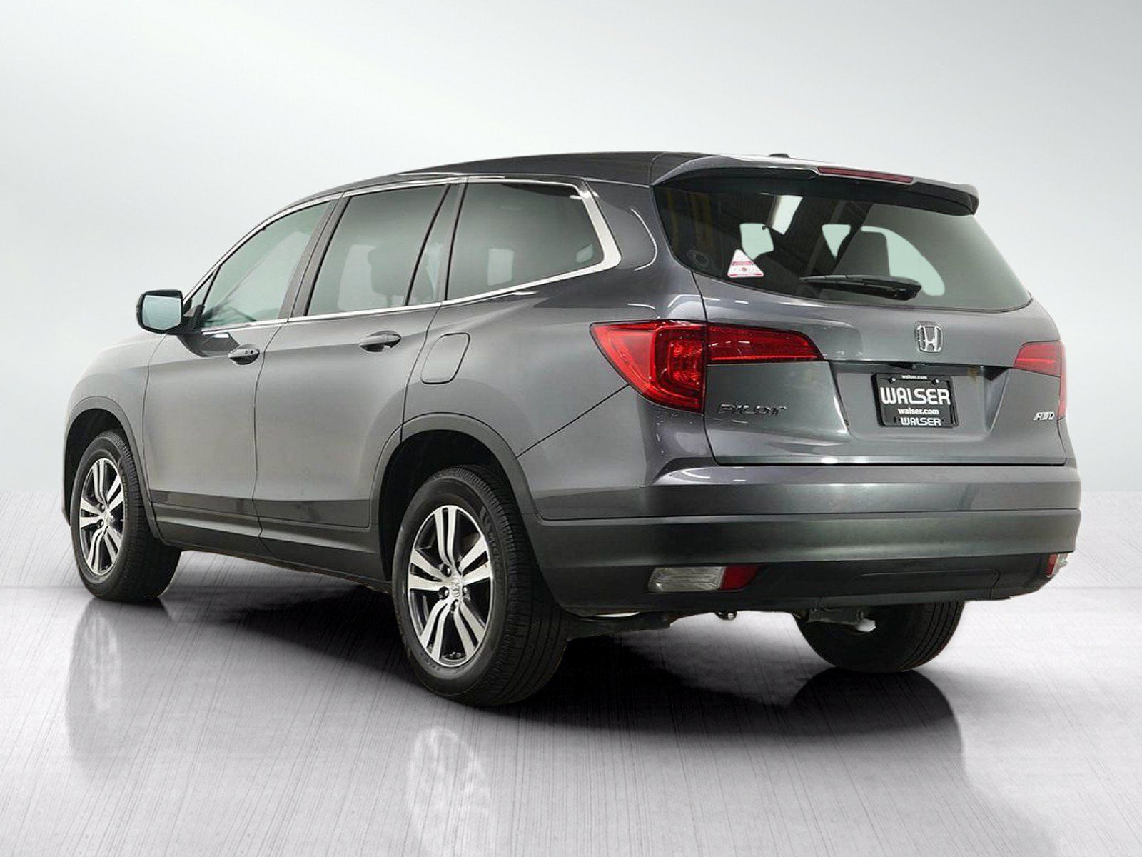 Used 2018 Honda Pilot EX-L image 3