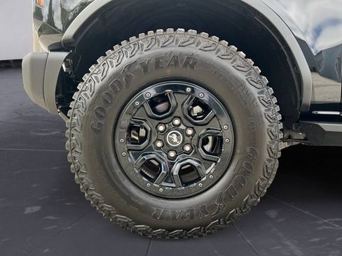 Used 2023 Ford Bronco Wildtrak AWD/4WD image 14